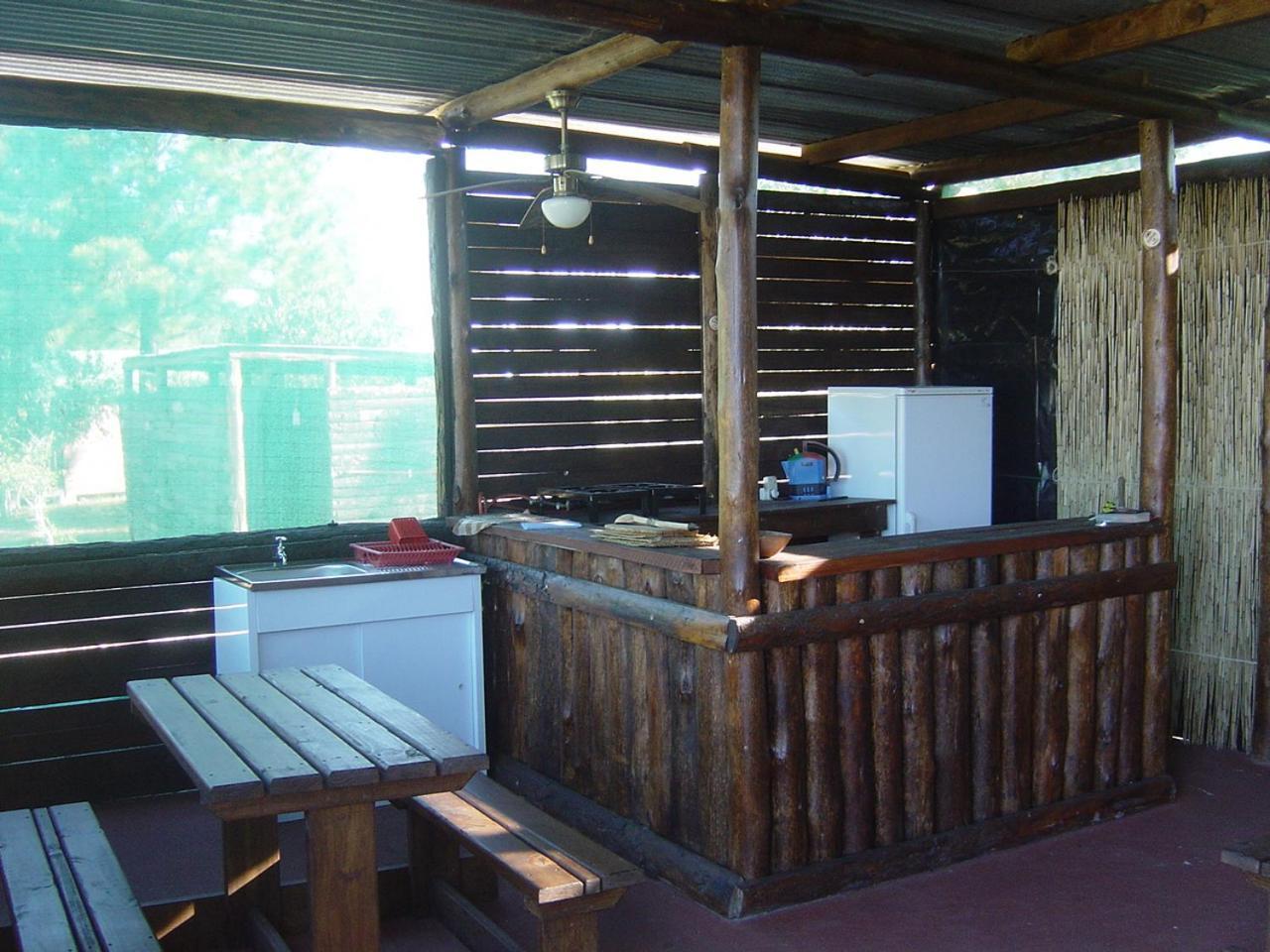 Toad Tree Cabins 소드와나 베이 외부 사진