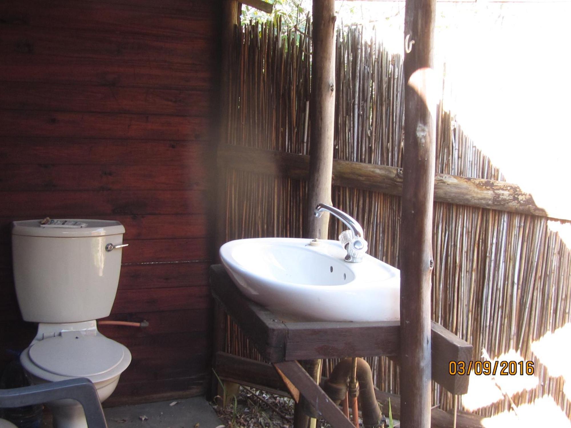 Toad Tree Cabins 소드와나 베이 외부 사진